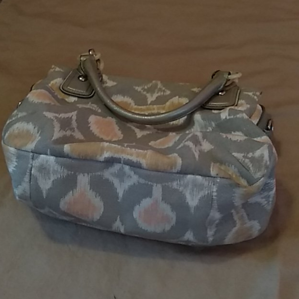 Coach Purse - Picture 3 of 3